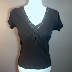 LEI Black Short Sleeve V-Neck Top